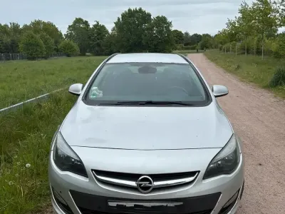 Gebraucht Opel Astra 136 PS (100 kW) 2015 Silber Kombi