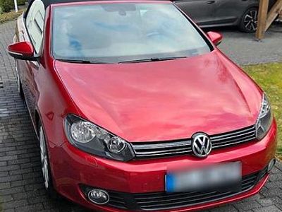 Gebraucht VW Golf 105 PS (77 kW) 2011 Rot Cabrio