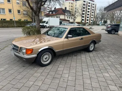 Gebraucht Mercedes 500 1984 Gold Coupé