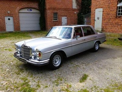Gebraucht Mercedes 300 250 PS (183 kW) 1971 Grau Limousine