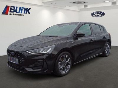 Agate black metallic Gebraucht 2023 Ford Focus ST-Line Limousine | 21.990 € (Fairer Preis)