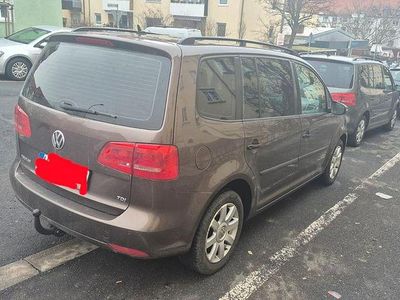Braun Gebraucht 2010 VW Touran Comfortline Van / Kleinbus | 6.850 € (Etwas zu teuer)