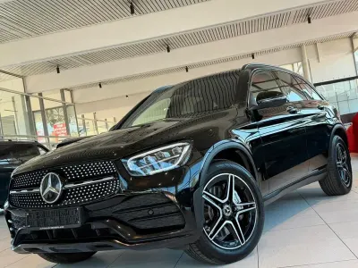 Gebraucht Mercedes GLC200 AMG 163 PS (119 kW) 2021 Schwarz SUV