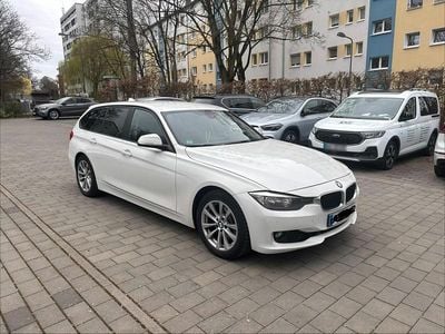 Gebraucht BMW 325 Comfort Edition 218 PS (160 kW) 2014 Weiß Kombi