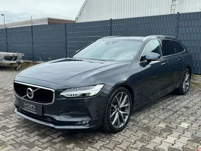 Gebraucht Volvo V90 Momentum 235 PS (172 kW) 2017 Grau Kombi