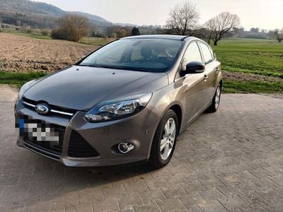 Usata Ford Focus Trend 150 CV (110 kW) 2013 Marrone Berlina