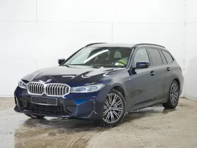 Usata BMW 330e M Sport 292 CV (214 kW) 2024 Blu Station wagon