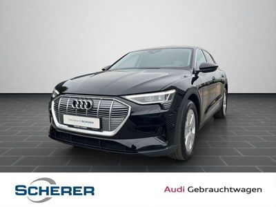 Gebraucht Audi e-tron Basis 230 kW (313 PS) 2022 Brillantschwarz SUV