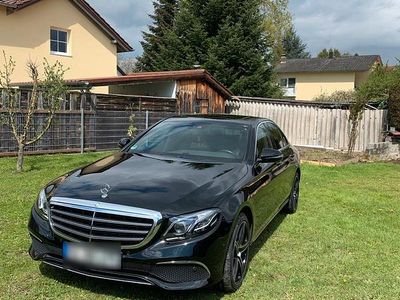 Gebraucht Mercedes E220 194 PS (142 kW) 2017 Schwarz Limousine