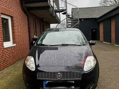 Gebraucht Fiat Grande Punto Active 65 PS (47 kW) 2009 Blau Kleinwagen