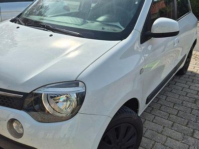 Second-hand Renault Twingo 70 CP (51 kW) 2016 Alb Hatchback