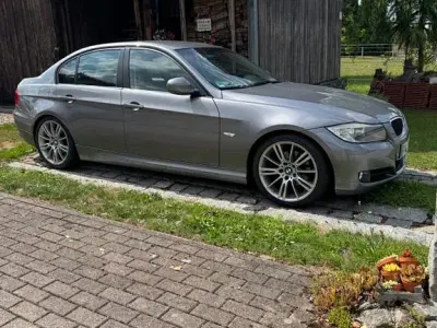 Gebraucht BMW 318 143 PS (105 kW) 2008 Grau Limousine