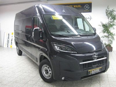 Schwarz Gebraucht 2024 Opel Movano Limousine | 20.825 €