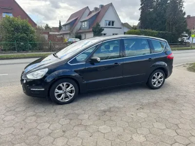 Gebraucht Ford S-MAX Titanium S 203 PS (149 kW) 2010 Schwarz Van / Kleinbus