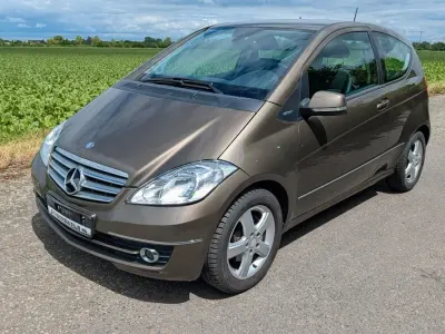 Gebraucht Mercedes A170 Elegance 116 PS (85 kW) 2009 Braun Limousine