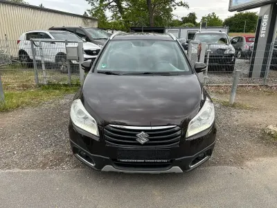 Gebraucht Suzuki SX4 Limited+ 120 PS (88 kW) 2014 Violett Van / Kleinbus