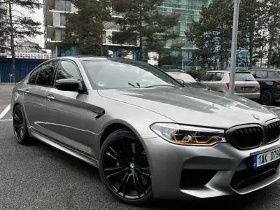 Używany BMW M5 Sport Line 600 KM (441 kW) 2018 Szary Sedan/Limuzyna