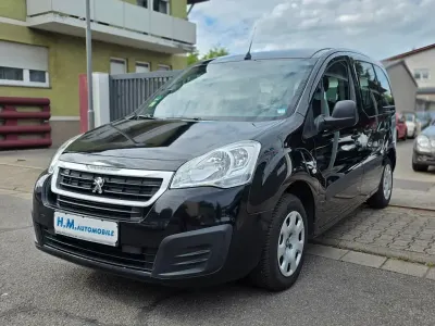 Occasion Peugeot TePee Active 99 PK (72 kW) 2017 Zwart MPV
