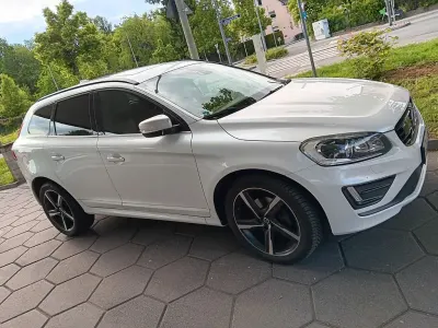 Gebraucht Volvo XC60 Summum 215 PS (158 kW) 2015 Weiß SUV