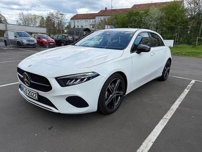 Gebraucht Mercedes A180 136 PS (100 kW) 2024 Weiß Limousine