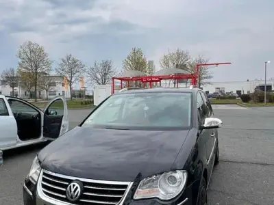 Gebraucht VW Touran 140 PS (102 kW) 2009 Schwarz Van / Kleinbus