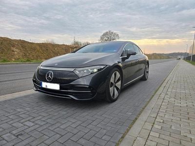 Mercedes EQS450+