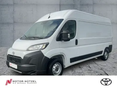 Używany Toyota Proace 140 KM (102 kW) 2025 Biały Minivan