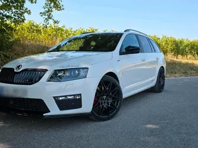 Gebraucht Skoda Octavia RS 205 PS (150 kW) 2014 Weiß Kombi