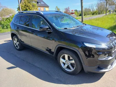 Gebraucht Jeep Cherokee 170 PS (125 kW) 2014 Schwarz SUV