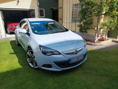 Opel Astra GTC