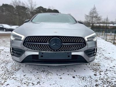 Grau Gebraucht 2020 Mercedes CLA200 AMG Limousine | 24.700 € (Fairer Preis)