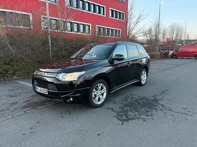 Gebraucht Mitsubishi Outlander 150 PS (110 kW) 2013 Schwarz SUV