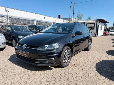 Gebraucht VW Golf VII Trendline 116 PS (85 kW) 2019 Schwarz Kombi
