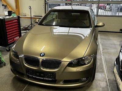Gebraucht BMW 335 Cabriolet 306 PS (225 kW) 2008 Gold Cabrio