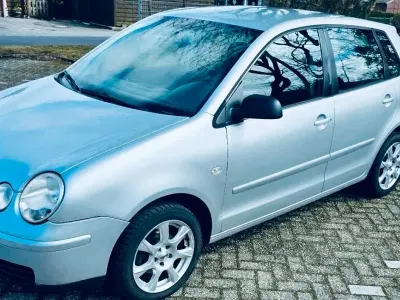 Gebraucht VW Polo 75 PS (55 kW) 2004 Silber Kleinwagen