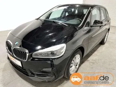 Gebraucht BMW 218 Active Tourer 150 PS (110 kW) 2020 Schwarz Van / Kleinbus