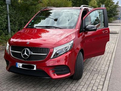 Gebraucht Mercedes V220 AMG line 163 PS (119 kW) 2022 Rot Van / Kleinbus