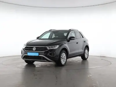 Gebraucht VW T-Roc Life 150 PS (110 kW) 2025 Deep black perleffekt SUV