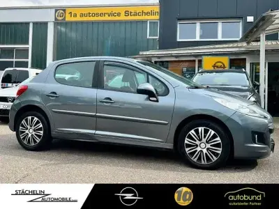 Gebraucht Peugeot 207 Premium 156 PS (114 kW) 2011 Grau Kleinwagen