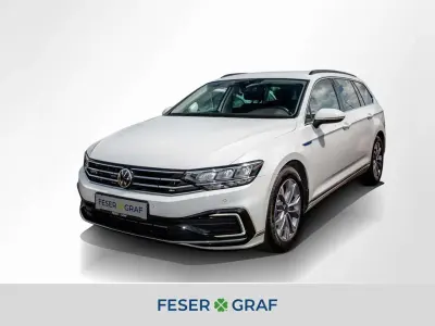 Gebraucht VW Passat GTE 156 PS (114 kW) 2021 Pure white Kombi