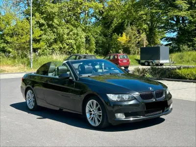 Gebraucht BMW 320 Cabriolet 170 PS (125 kW) 2008 Schwarz Cabrio