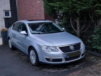 Gebraucht VW Passat 115 PS (84 kW) 2005 Silber Limousine