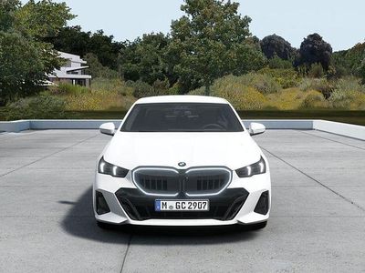 Weiß Neu 2026 BMW 520 M Sport Limousine | 69.689 € (Etwas zu teuer)