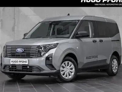Używany Ford Tourneo Courier Trend 125 KM (91 kW) 2024 Srebrny Minivan