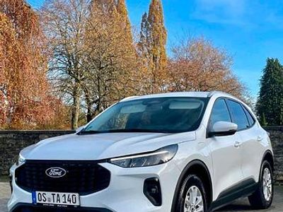Weiß Gebraucht 2024 Ford Kuga Titanium SUV | 29.000 € (Superpreis)