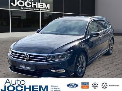Silber Gebraucht 2023 VW Passat Elegance Kombi | 30.990 € (Teuer)