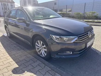 Używany VW Passat Comfortline 150 KM (110 kW) 2017 Czarny Kombi