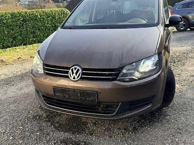 Gebraucht VW Sharan Style 140 PS (102 kW) 2012 Braun Van / Kleinbus