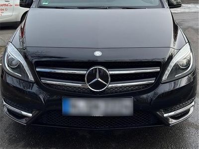 Gebraucht Mercedes B220 184 PS (135 kW) 2013 Schwarz Van / Kleinbus