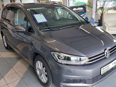 Indiumgrau metallic Gebraucht 2017 VW Touran Sound Van / Kleinbus | 21.500 € (Fairer Preis)